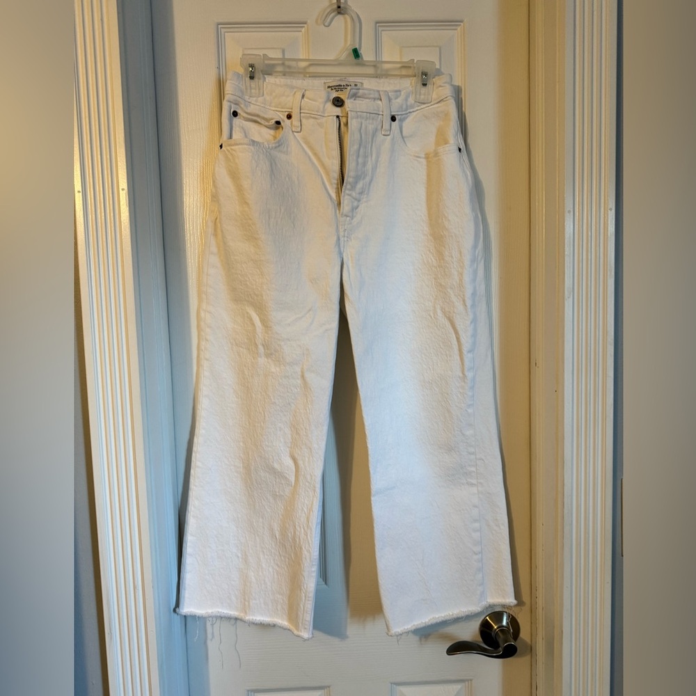 Abercrombie & Fitch Curve Love The 90s Relaxed Jean High Rise
